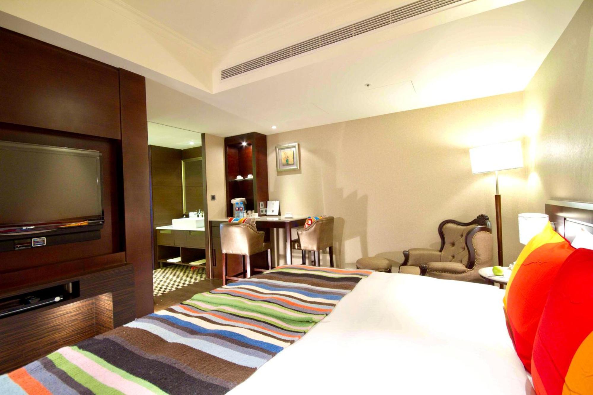 Taichung Charming City Hotel Экстерьер фото